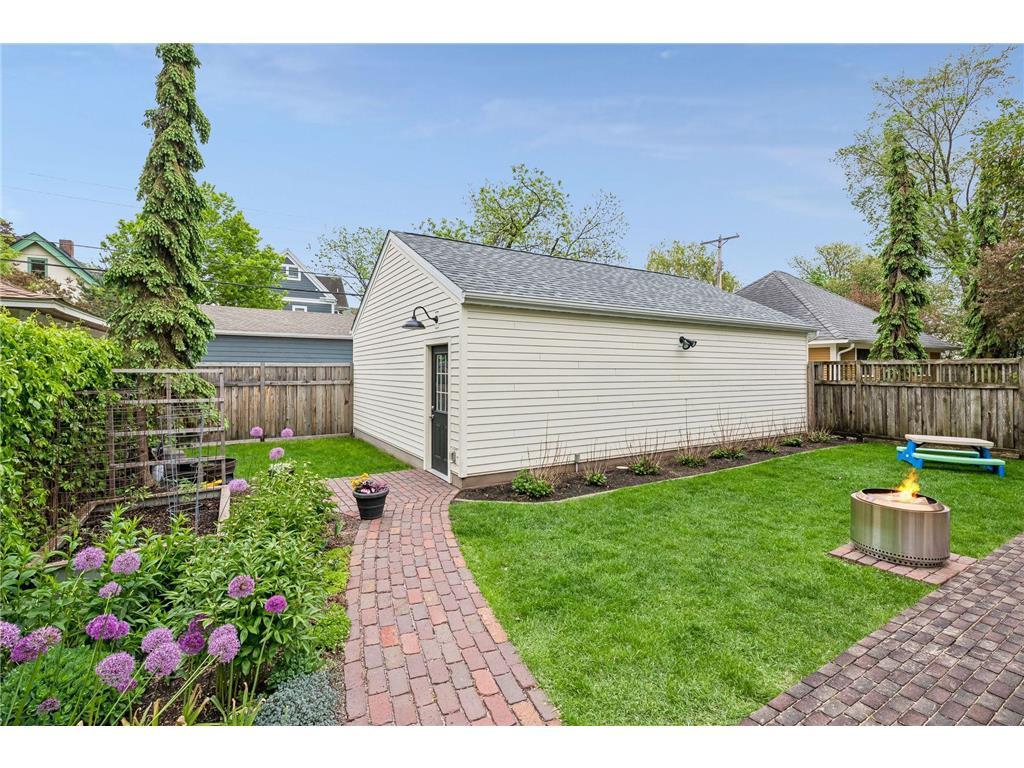 3121 Humboldt Avenue S Minneapolis MN 55408 7060600 image45