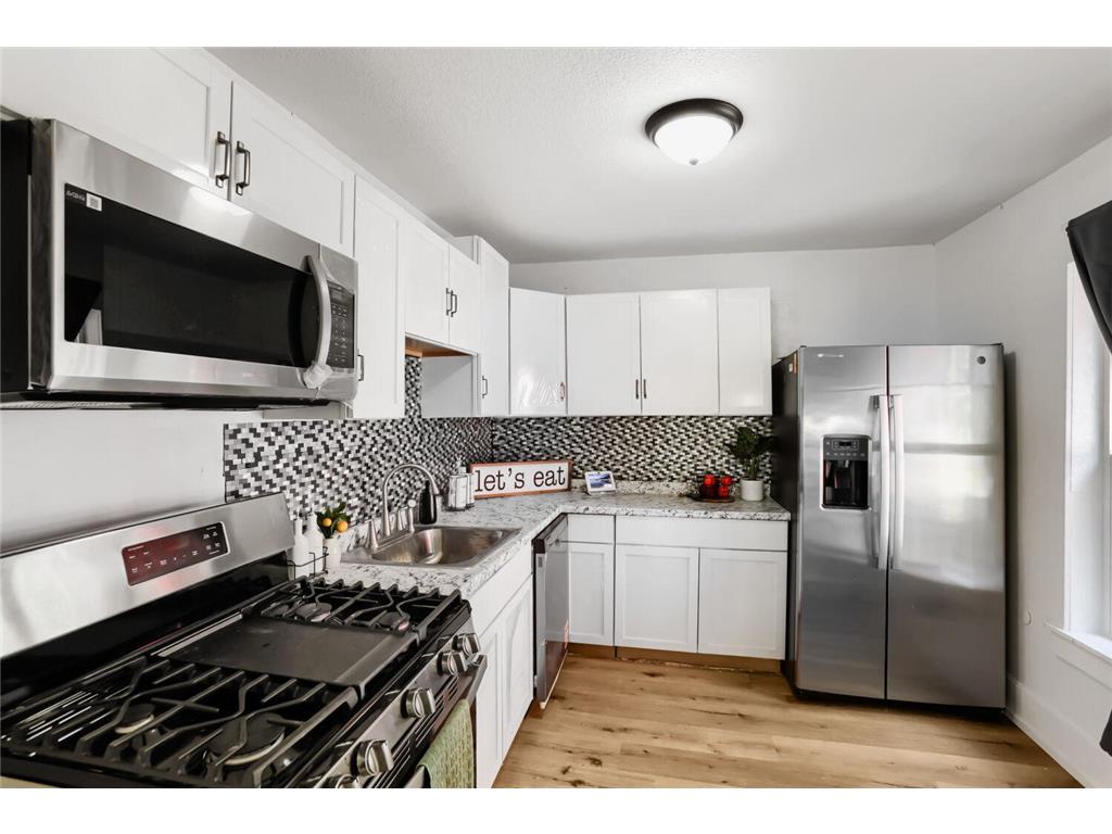 3123 Knox Avenue N Minneapolis MN 55411 7088906 image11