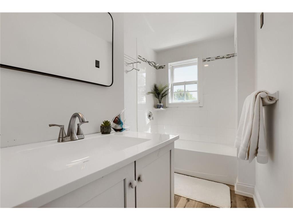 3123 Knox Avenue N Minneapolis MN 55411 7088906 image18
