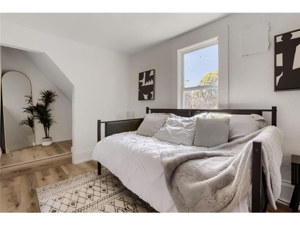 3123 Knox Avenue N Minneapolis MN 55411 7088906 image20
