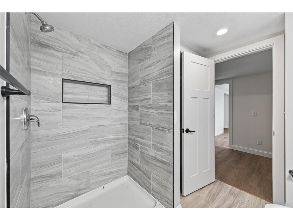 3125 Winnetka Avenue N Crystal MN 55427 7071190 image26