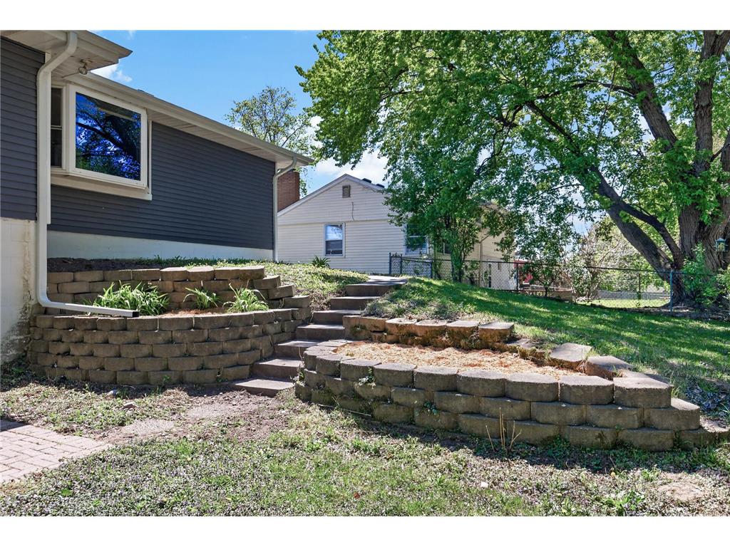 3125 Winnetka Avenue N Crystal MN 55427 7071190 image32