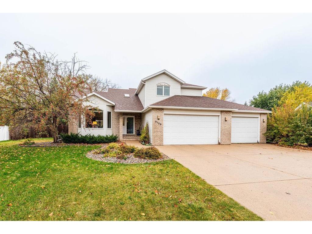 3126 37 1/2 Avenue S Fargo ND 58104 7103944 image1