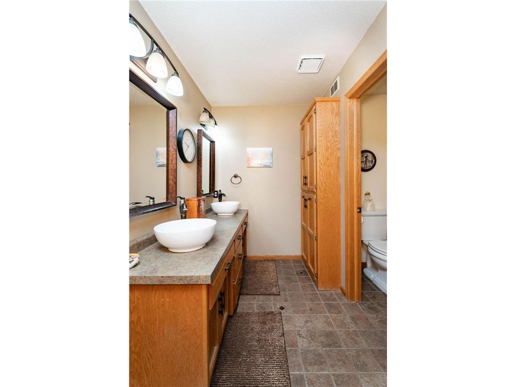 3126 37 1/2 Avenue S Fargo ND 58104 7103944 image24