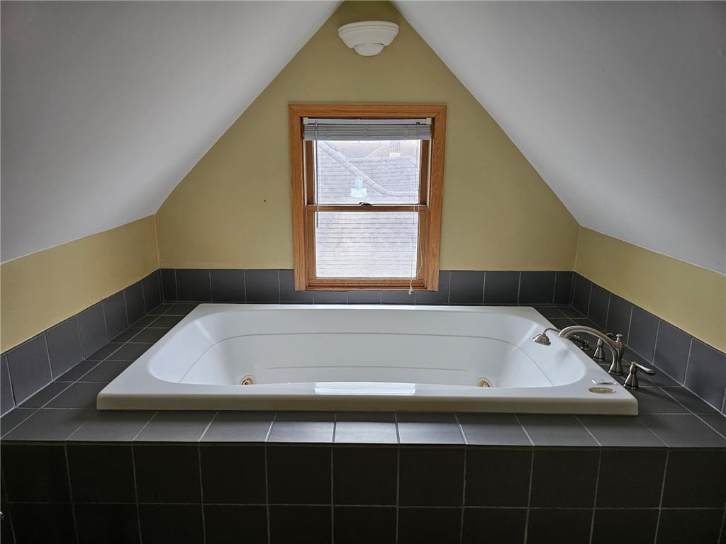 3126 Emerson Avenue S Minneapolis MN 55408 6816329 image17