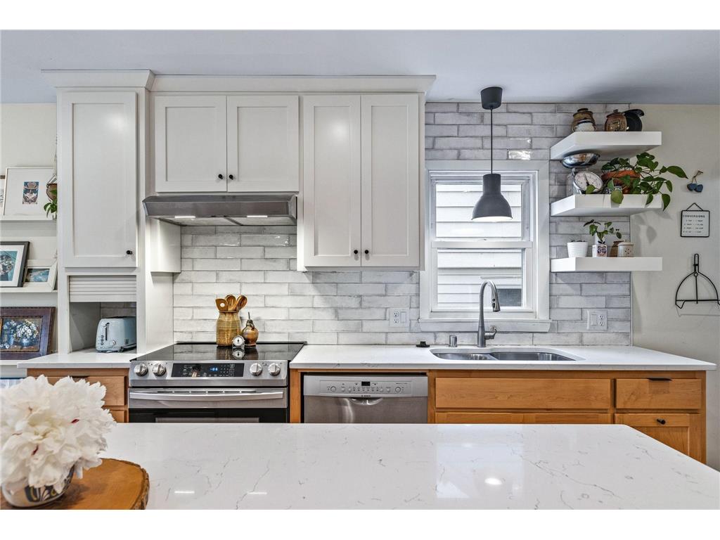 3126 Pierce Street NE Minneapolis MN 55418 7050763 image17