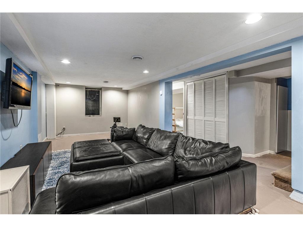 3126 Pierce Street NE Minneapolis MN 55418 7050763 image26