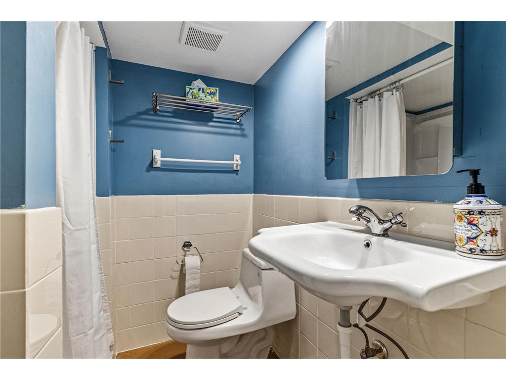 3126 Pierce Street NE Minneapolis MN 55418 7050763 image28