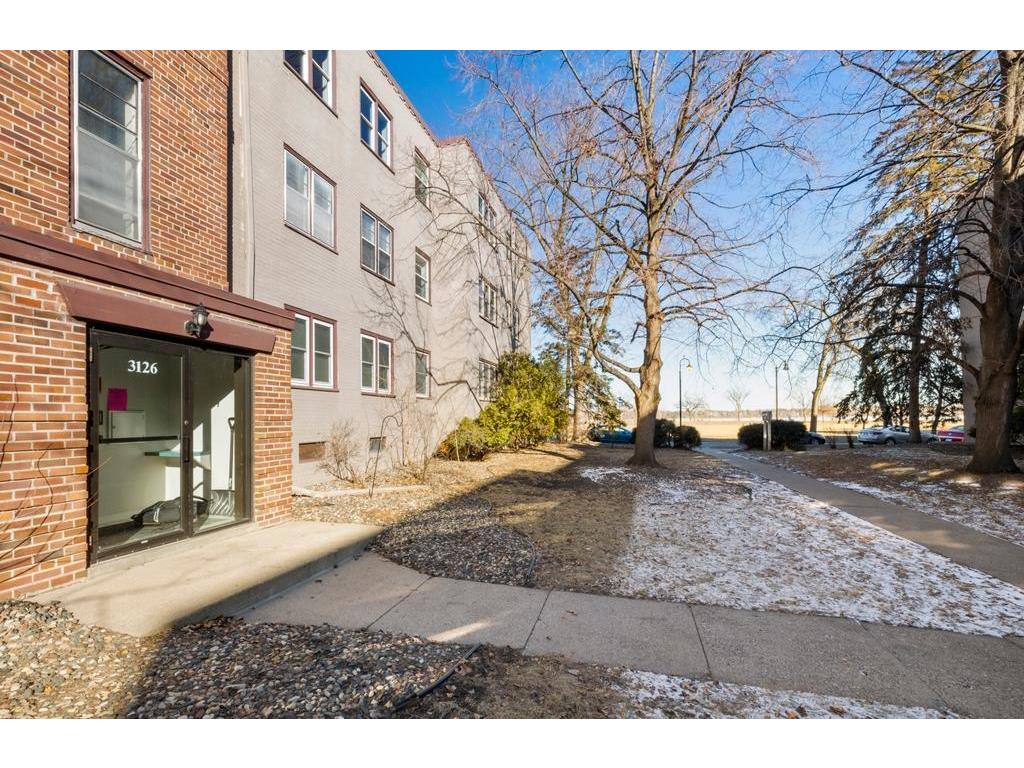 3126 W Bde Maka Ska Boulevard #411 Minneapolis MN 55416 - Bde Maka Ska 7079686 image4