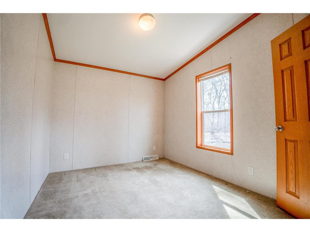 31274 160th Avenue Lake Johanna Twp MN 56316 7057422 image17