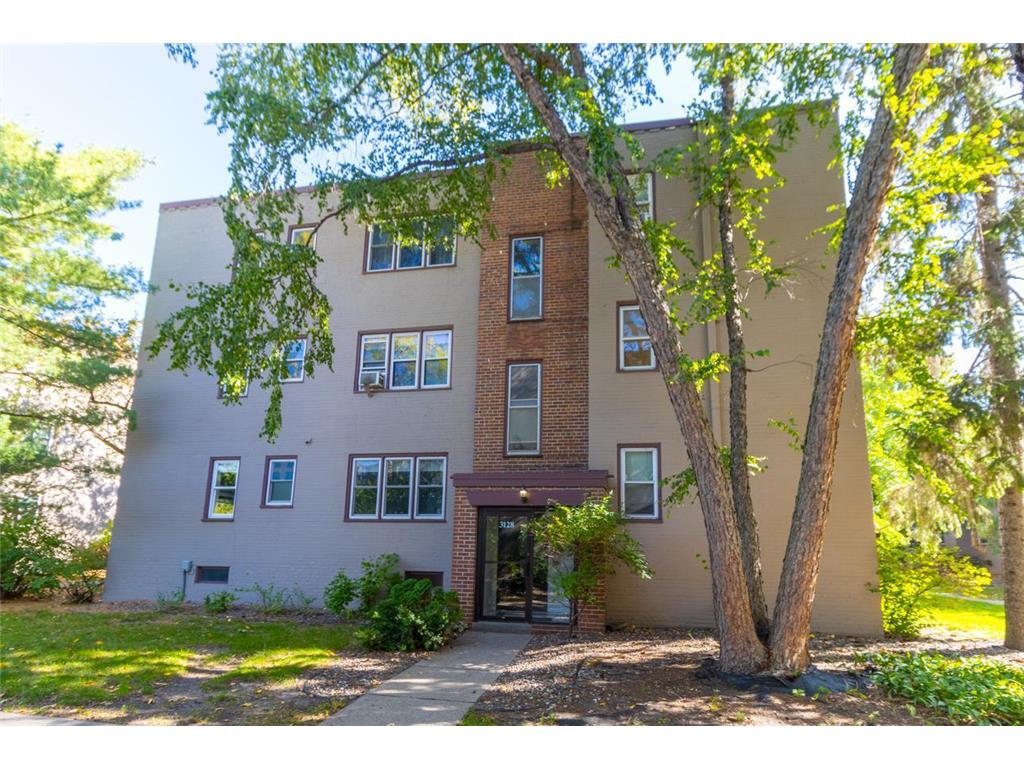 3128 W Bde Maka Ska Boulevard #415 Minneapolis MN 55416 7040013 image22