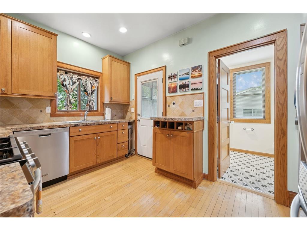 3129 Holmes Avenue S Minneapolis MN 55408 6751513 image10