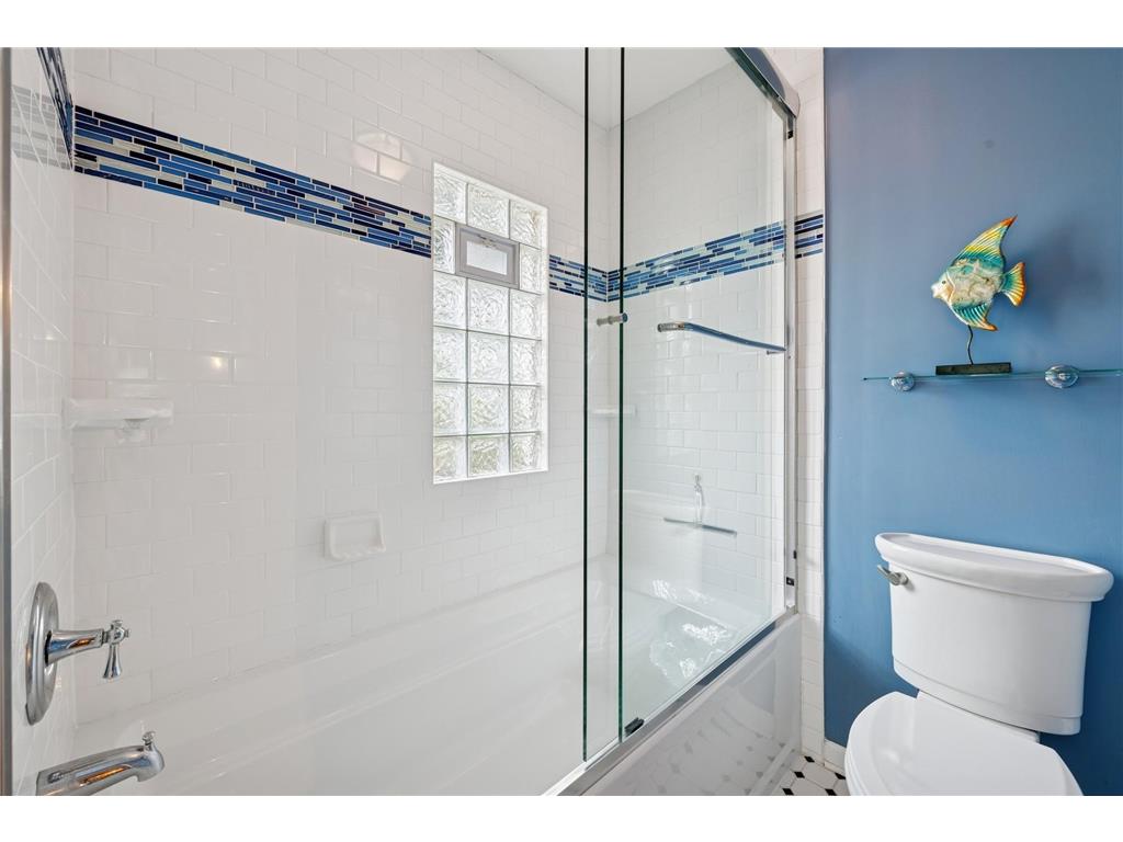 3129 Holmes Avenue S Minneapolis MN 55408 6751513 image18