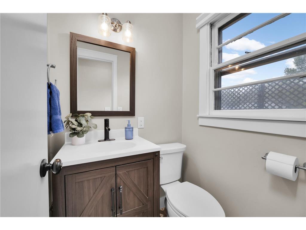 313 107th Avenue NE Blaine MN 55434 7060809 image14