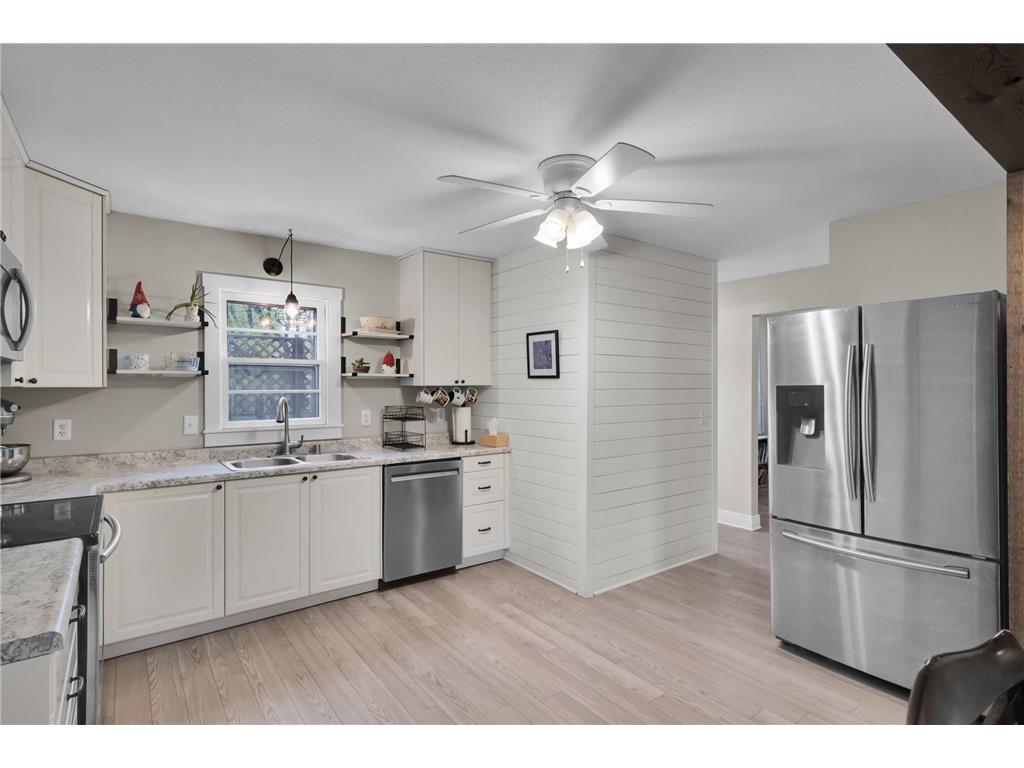 313 107th Avenue NE Blaine MN 55434 7060809 image8