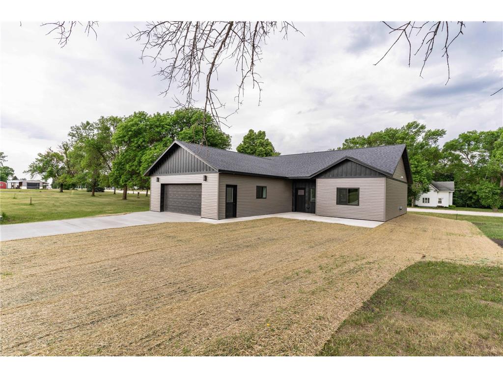 313 1st Street NE Rothsay MN 56579 7087195 image2