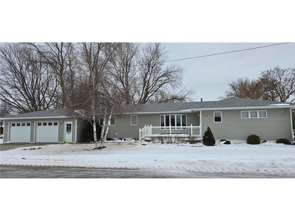 313 3rd Avenue N Emmons MN 56029 6805042 image4