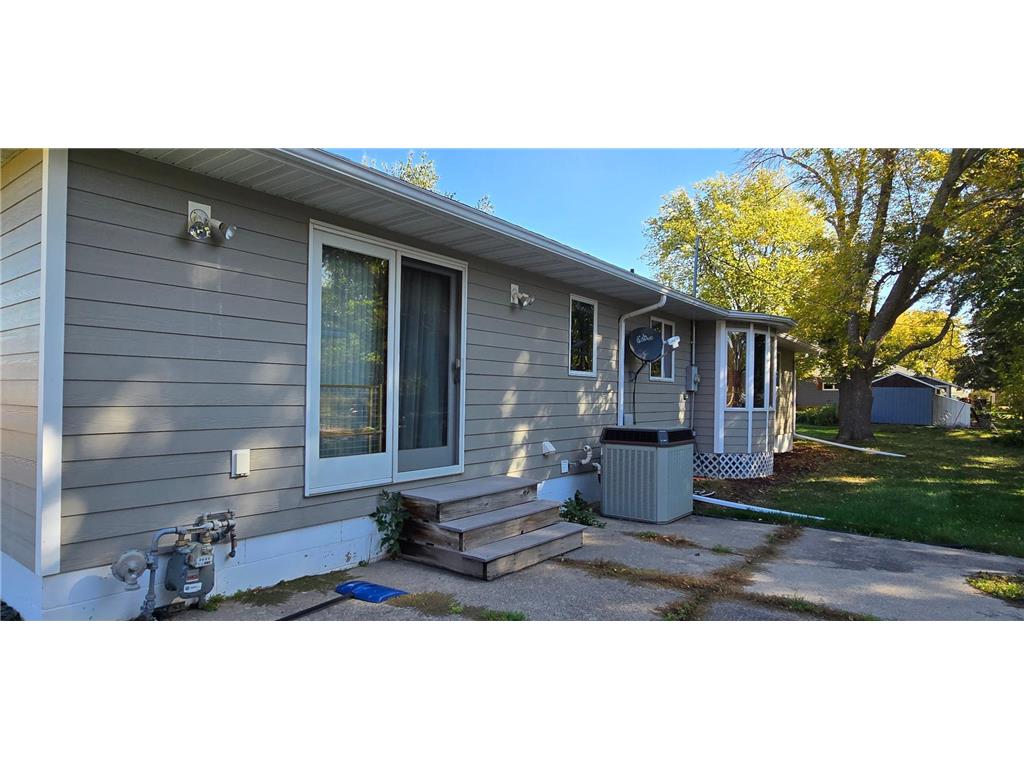 313 3rd Avenue N Emmons MN 56029 6805042 image7