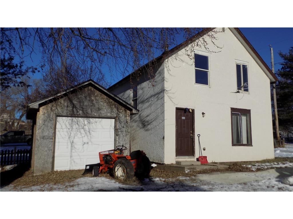 313 3rd Street Bovey MN 55709 6652015 image1