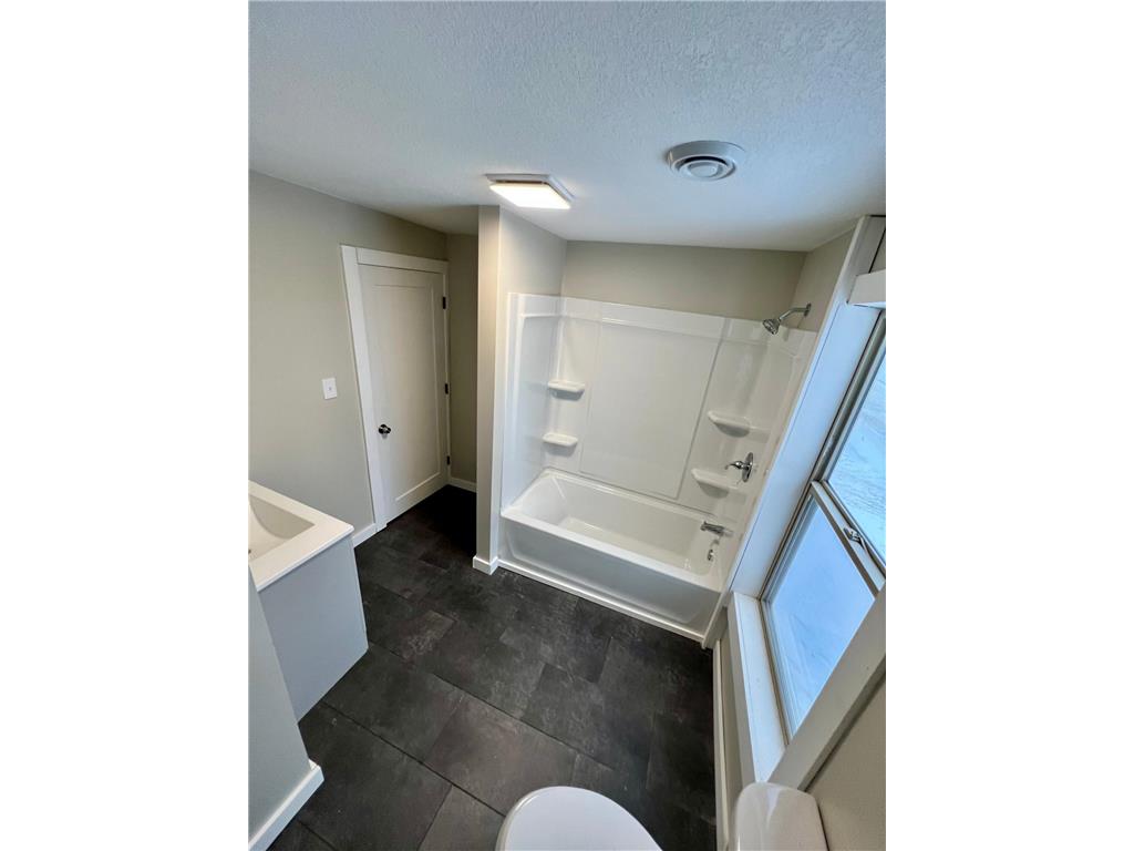 313 3rd Street Bovey MN 55709 6824858 image18