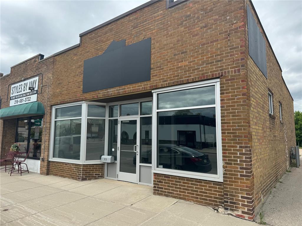 313 3rd Street E Thief River Falls MN 56701 6551340 image1