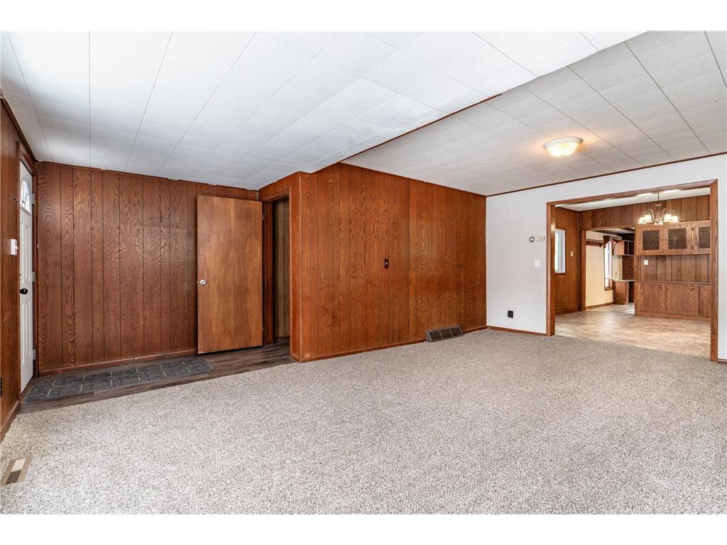 313 3rd Street SE Pelican Rapids MN 56572 7014911 image12