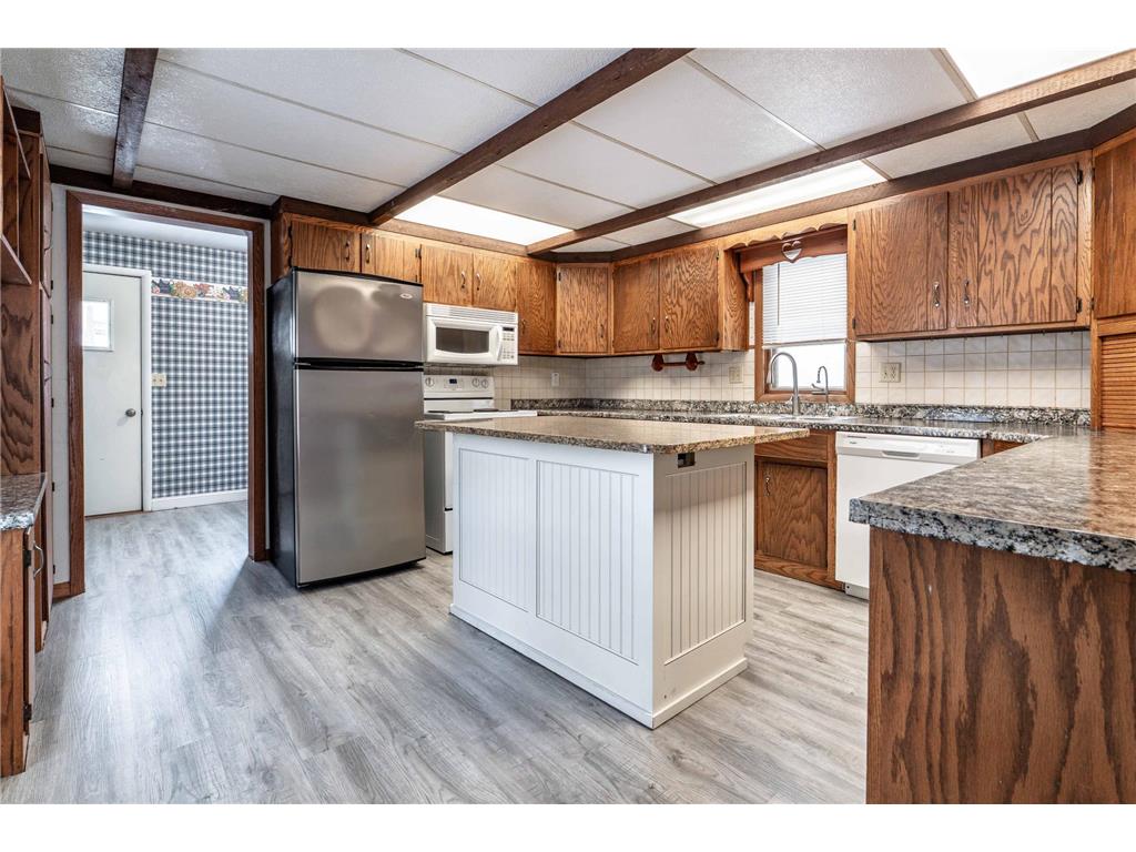 313 3rd Street SE Pelican Rapids MN 56572 7014911 image19