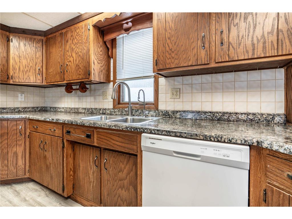 313 3rd Street SE Pelican Rapids MN 56572 7014911 image22