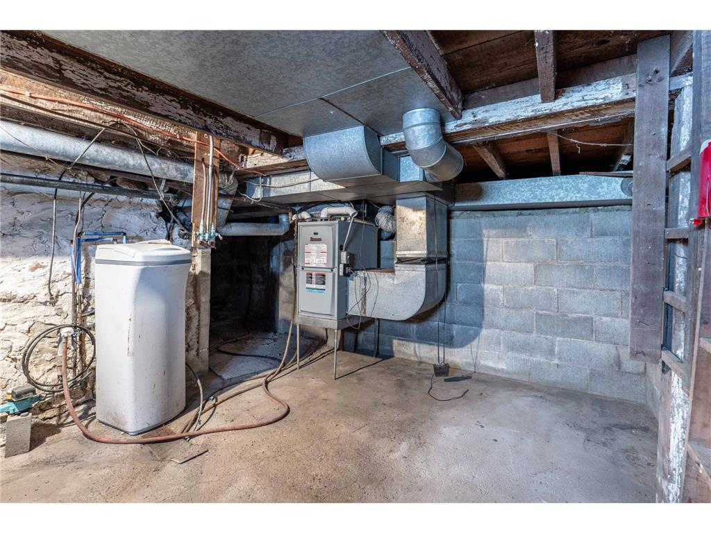 313 3rd Street SE Pelican Rapids MN 56572 7014911 image38