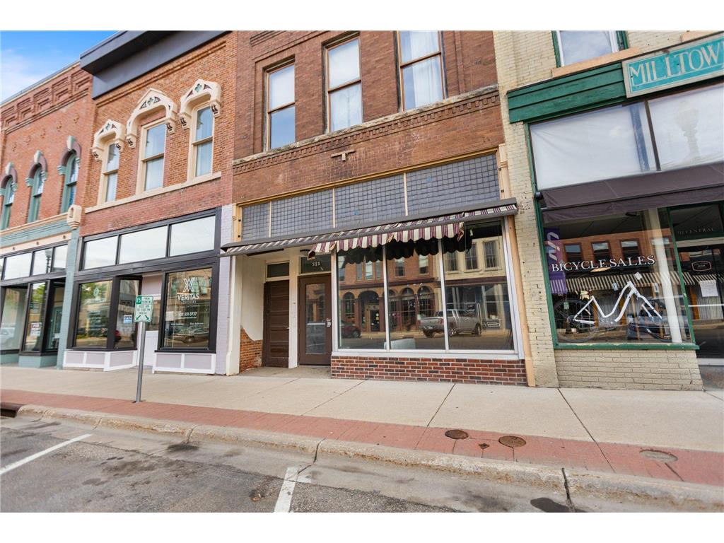 313 Central Avenue N Faribault MN 55021 7012005 image1