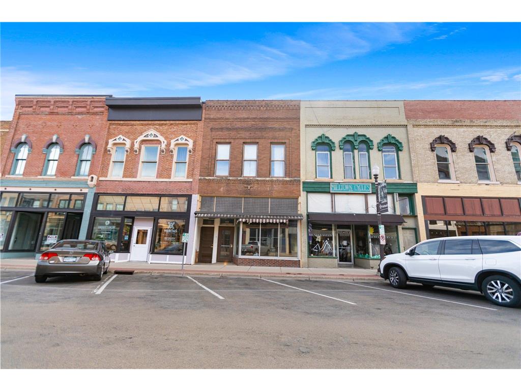 313 Central Avenue N Faribault MN 55021 7012005 image3