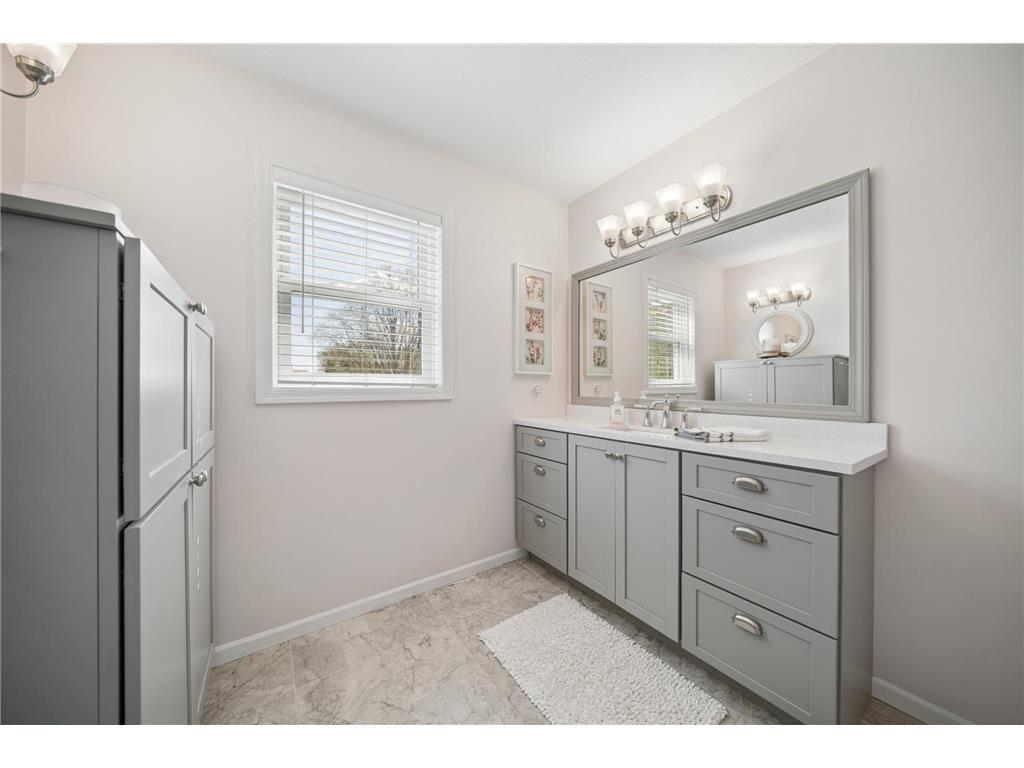 313 Chancery Lane Mankato MN 56001 7065327 image28