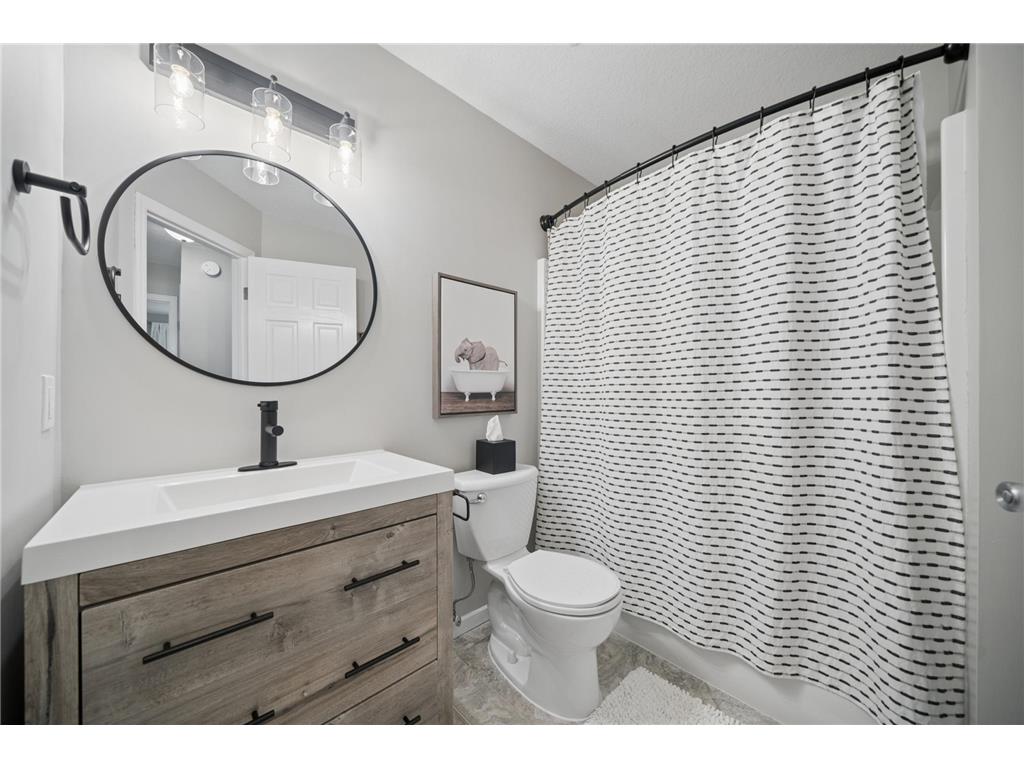 313 Chancery Lane Mankato MN 56001 7065327 image32
