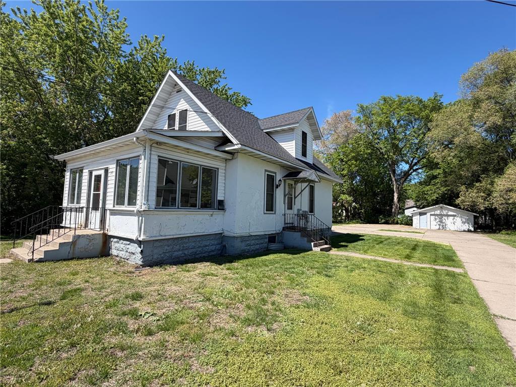 313 E Broadway Street Monticello MN 55362 7078077 image1