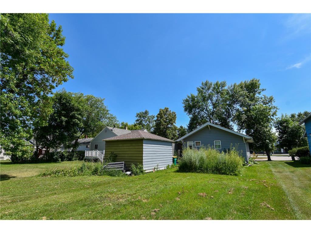 313 E Prairie Avenue Warren MN 56762 7107249 image22