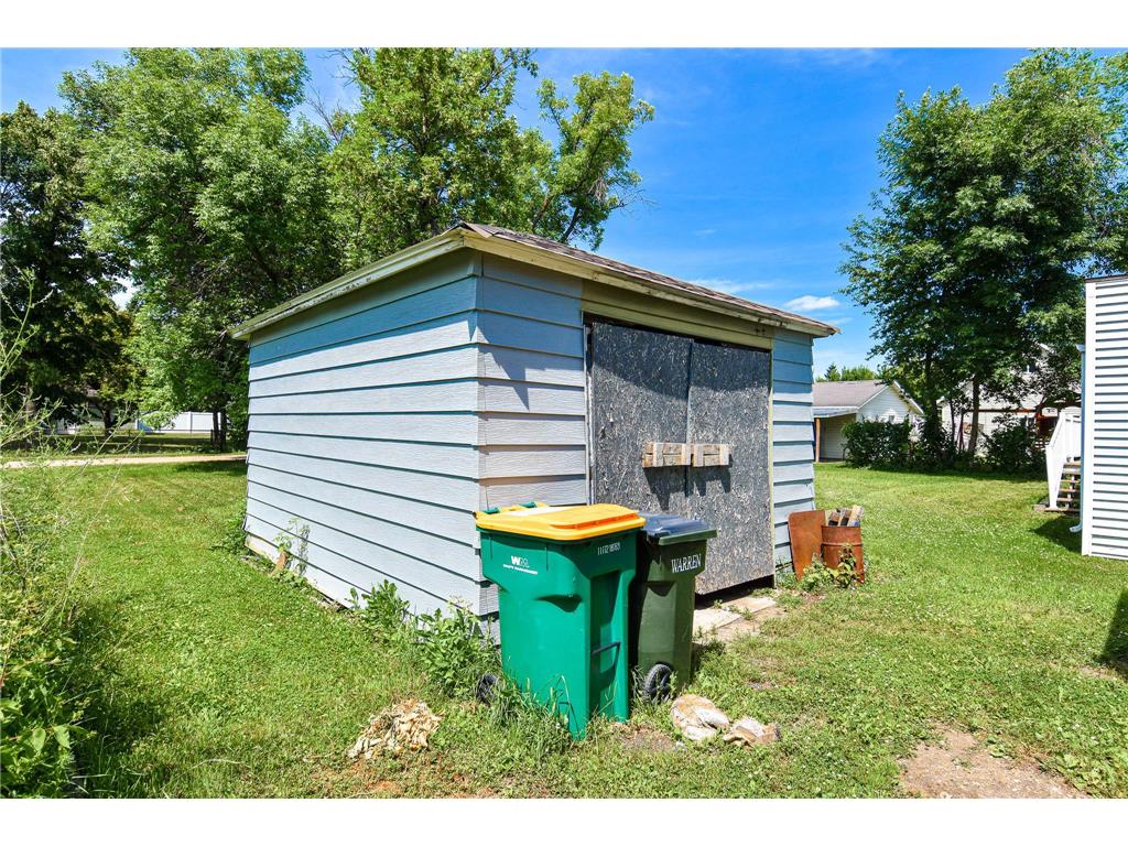 313 E Prairie Avenue Warren MN 56762 7107249 image23