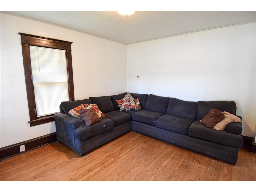 313 E Prairie Avenue Warren MN 56762 7107249 image5