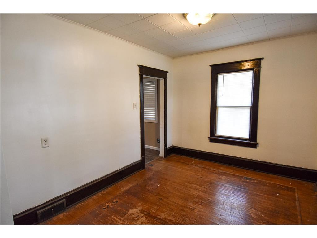 313 E Prairie Avenue Warren MN 56762 7107249 image7