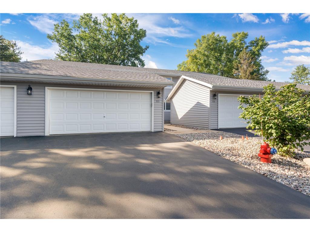 313 Mcmenemy Circle, Vadnais Heights, MN, 55127 MLS 6256882 Edina Realty