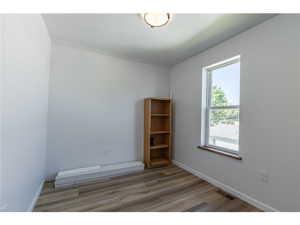 313 Minnesota Avenue E Sebeka MN 56477 7110570 image21