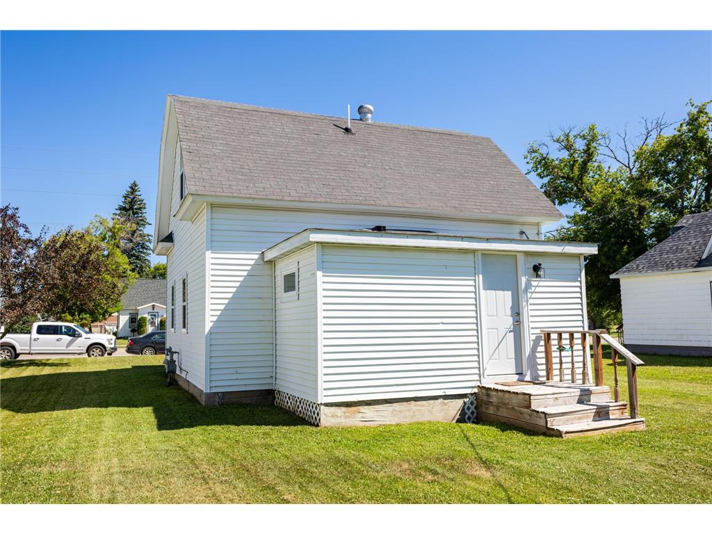 313 Minnesota Avenue E Sebeka MN 56477 7110570 image27