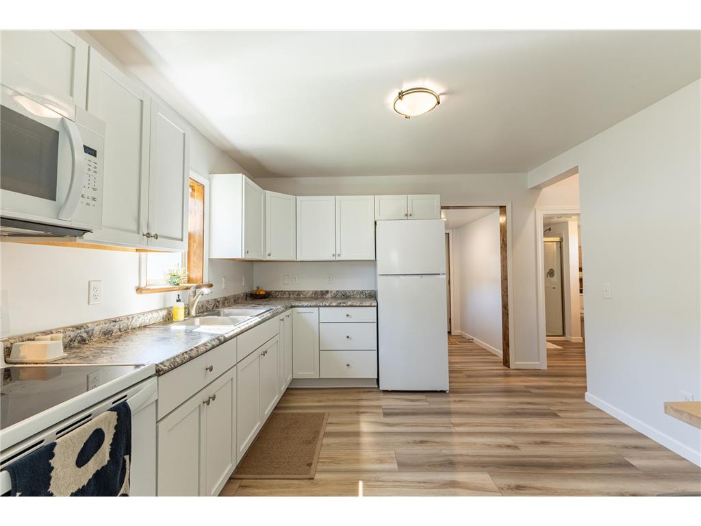 313 Minnesota Avenue E Sebeka MN 56477 7110570 image8