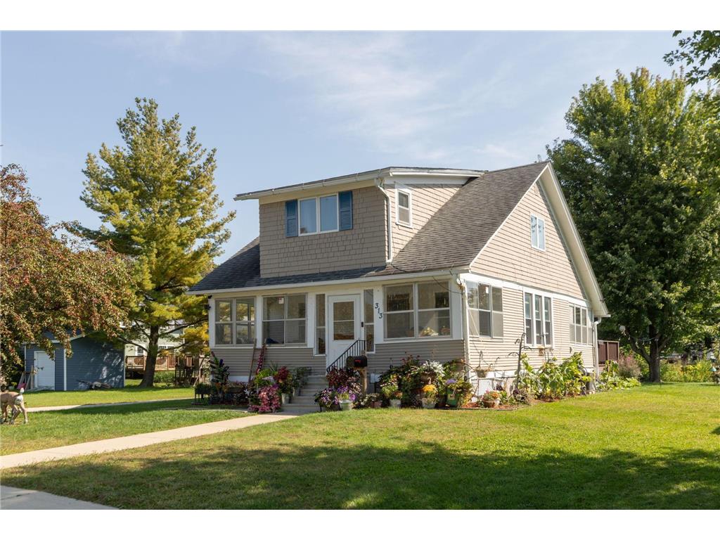 313 N Hudson Avenue Spring Valley MN 55975 6785985 image1