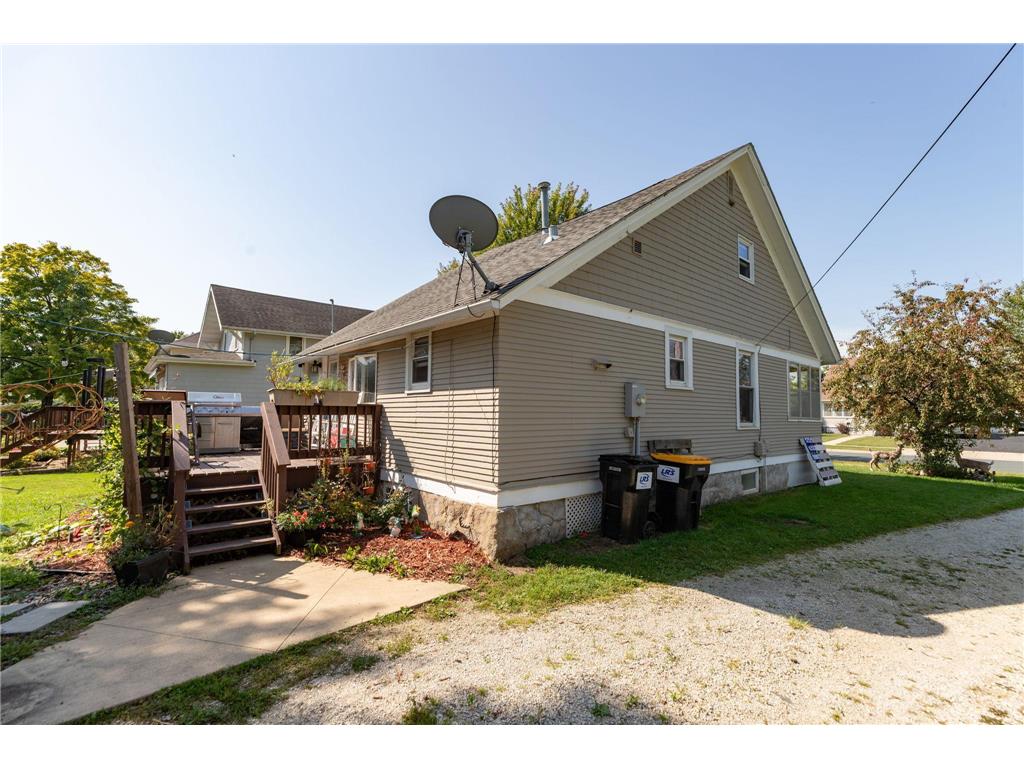 313 N Hudson Avenue Spring Valley MN 55975 6785985 image18