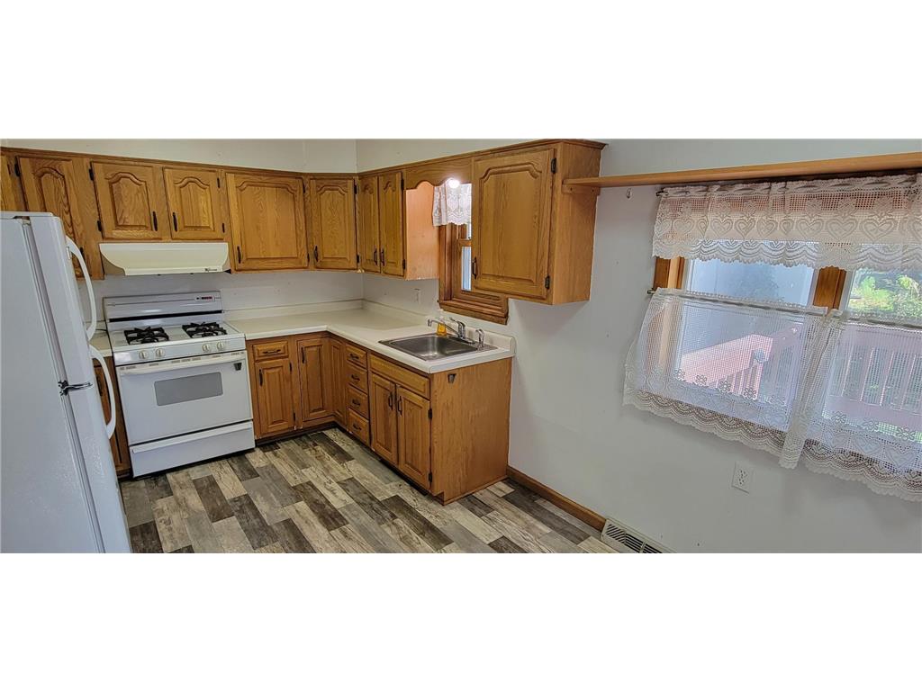 313 N Hudson Avenue Spring Valley MN 55975 6785985 image6