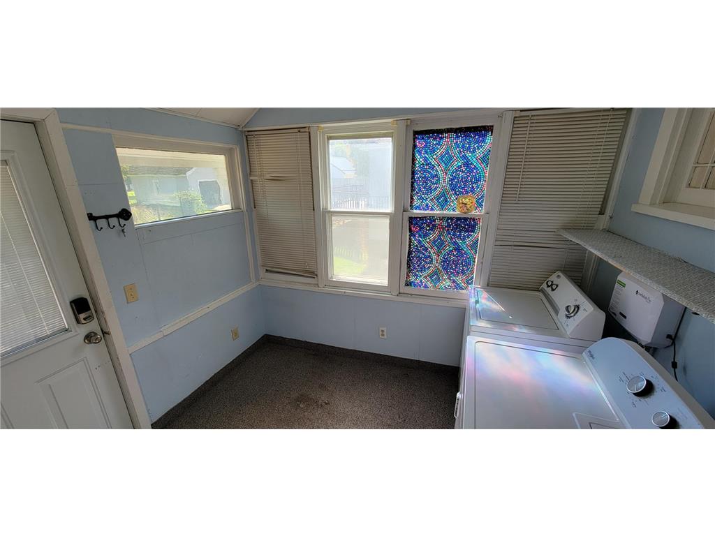 313 N Hudson Avenue Spring Valley MN 55975 6785985 image9