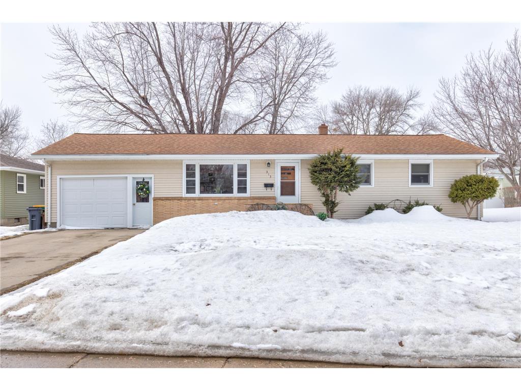 313 N Whitney Street Marshall MN 56258 6350403 image1