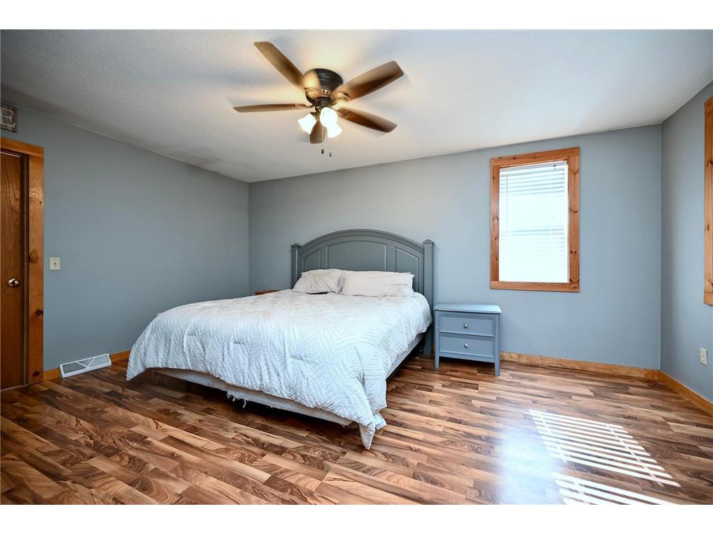 313 S Washington Street Houston MN 55943 6801960 image17