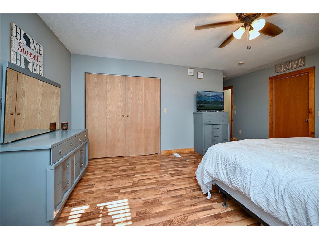 313 S Washington Street Houston MN 55943 6801960 image18