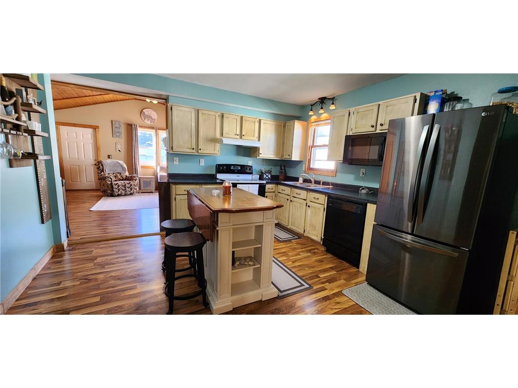 313 S Washington Street Houston MN 55943 6801960 image2